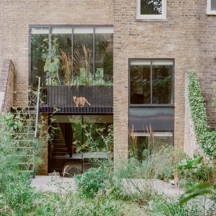 <div>Studio Hallett Ike transforms London home with series of “subtle adjustments”</div>